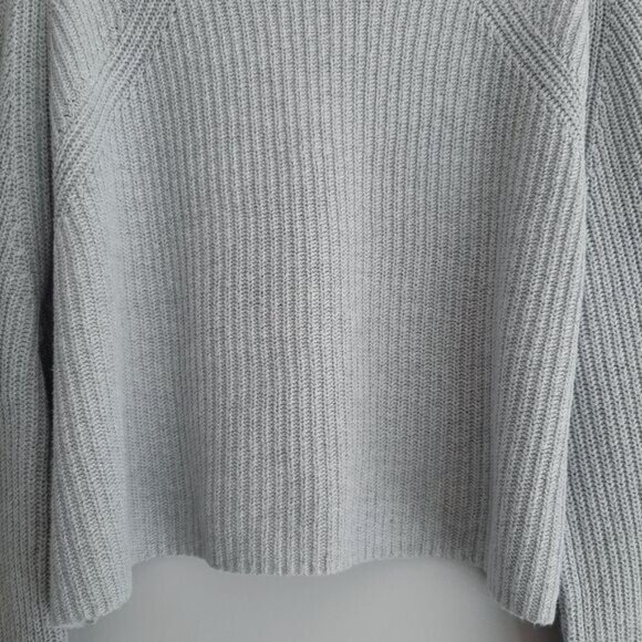 LEITH Nordstrom Cropped Turtleneck Sweater Grey Sz L - Picture 3 of 11